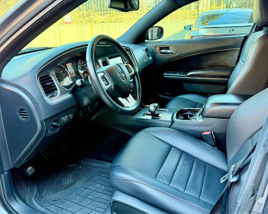 2013 Dodge Charger 7th Gen - Image 8 of 18