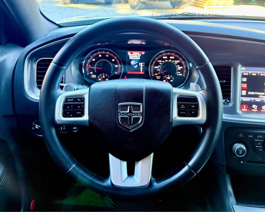 2013 Dodge Charger 7th Gen - Image 13 of 18