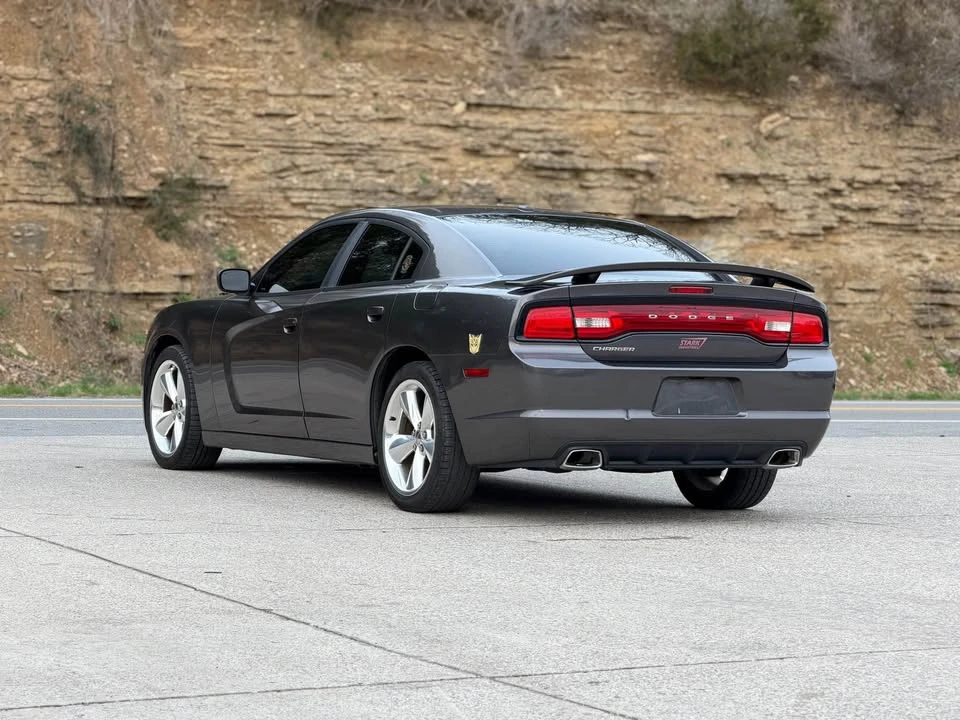 2013 Dodge Charger 7th Gen - Image 4 of 18