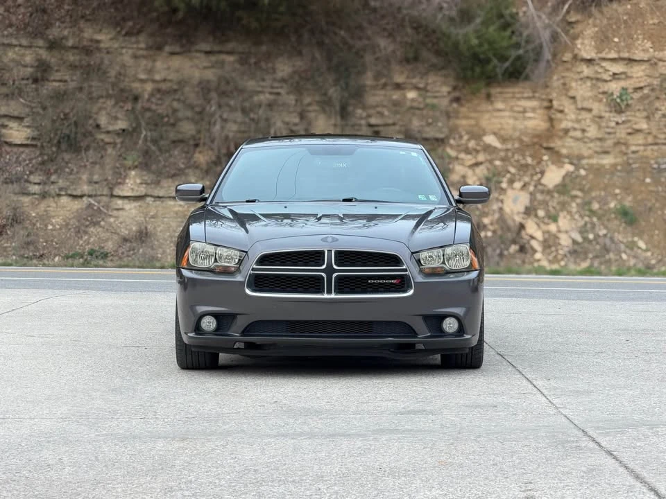 2013 Dodge Charger 7th Gen - Image 2 of 18
