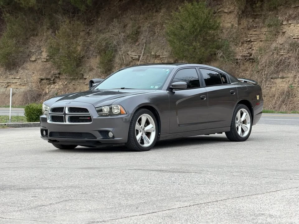 2013 Dodge Charger 7th Gen - Image 3 of 18