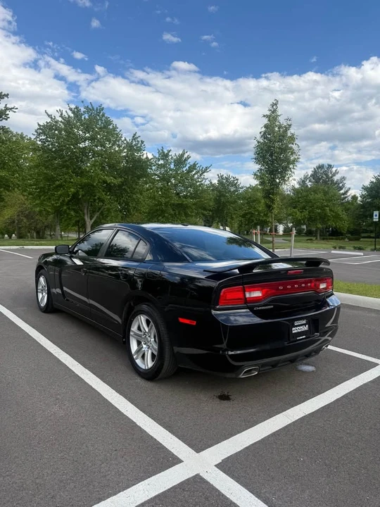 2013 Dodge Charger 7th Gen - Image 4 of 7