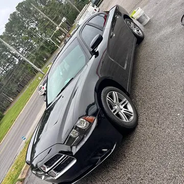 2013 Dodge Charger SXT Sedan