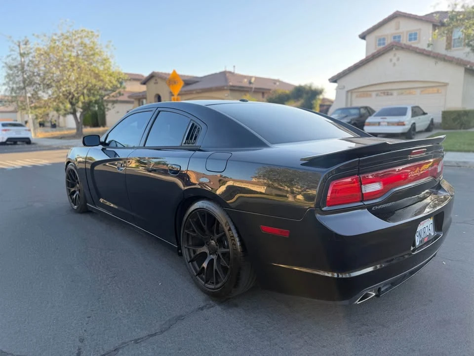 2013 Dodge Charger 7th Gen - Image 2 of 16