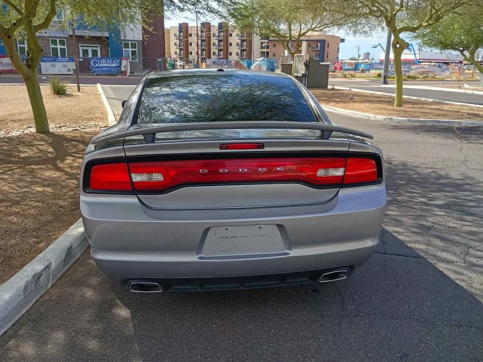 2013 Dodge Charger 7th Gen - Image 4 of 10