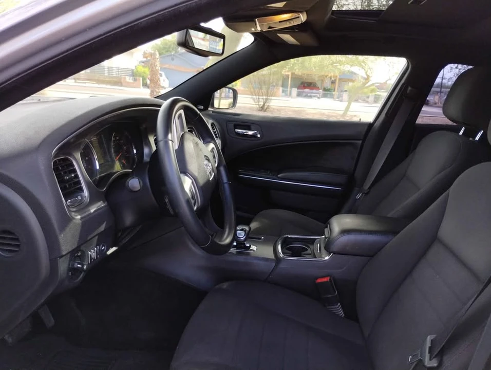 2013 Dodge Charger 7th Gen - Image 5 of 11
