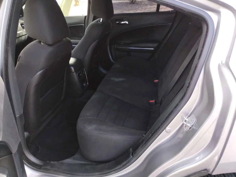 2013 Dodge Charger 7th Gen - Image 6 of 11