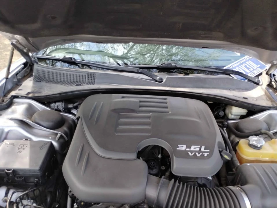 2013 Dodge Charger 7th Gen - Image 8 of 11