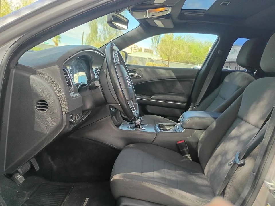 2013 Dodge Charger 7th Gen - Image 5 of 10