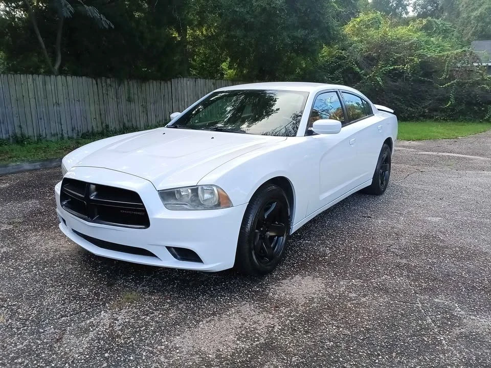 2013 Dodge Charger 7th Gen - Image 3 of 13