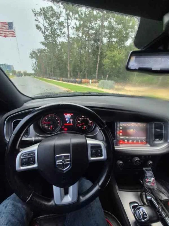 2013 Dodge Charger 7th Gen - Image 5 of 9