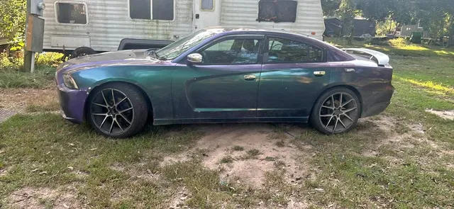 2013 Dodge Charger SXT Sedan 4D