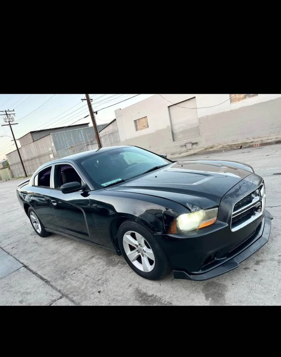 2013 Dodge Charger 7th Gen - Image 4 of 8