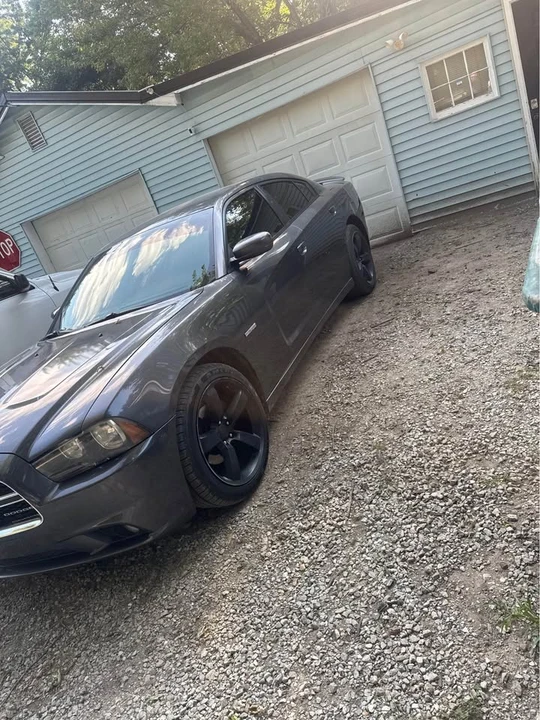 2013 Dodge Charger 7th Gen - Image 2 of 9