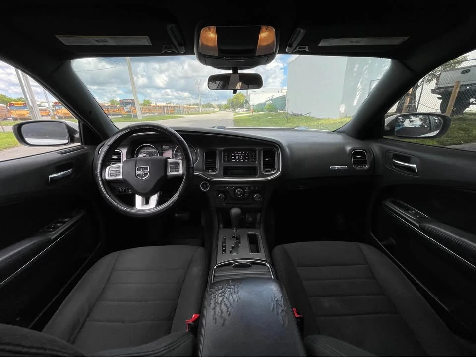 2013 Dodge Charger 7th Gen - Image 7 of 13