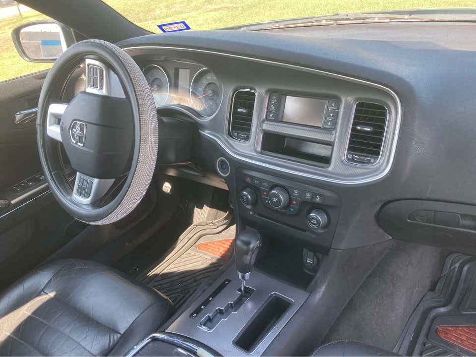 2013 Dodge Charger 7th Gen - Image 9 of 14