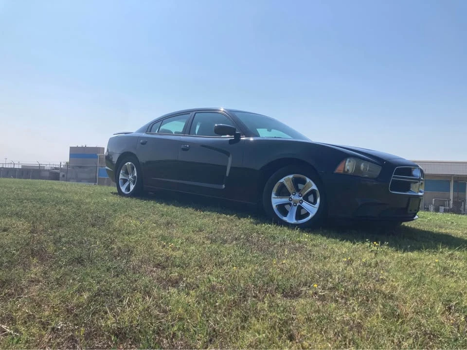 2013 Dodge Charger 7th Gen - Image 5 of 14