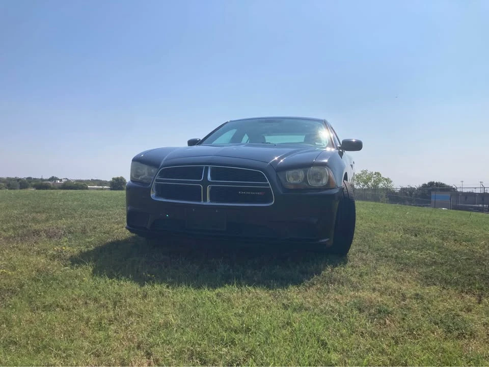 2013 Dodge Charger 7th Gen - Image 4 of 14