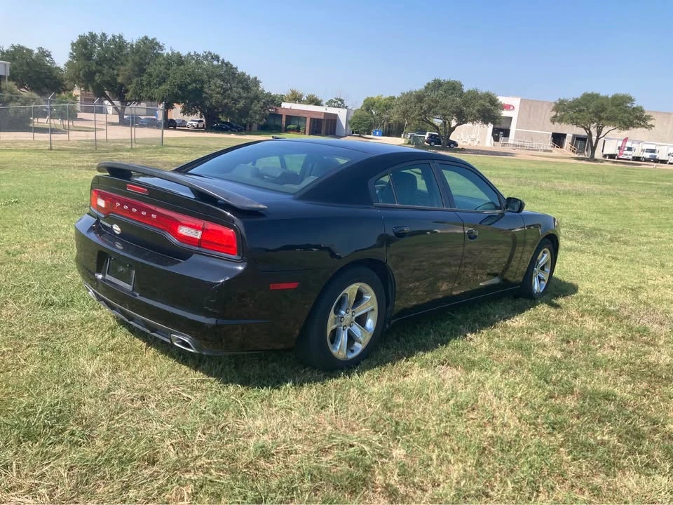 2013 Dodge Charger 7th Gen - Image 8 of 14