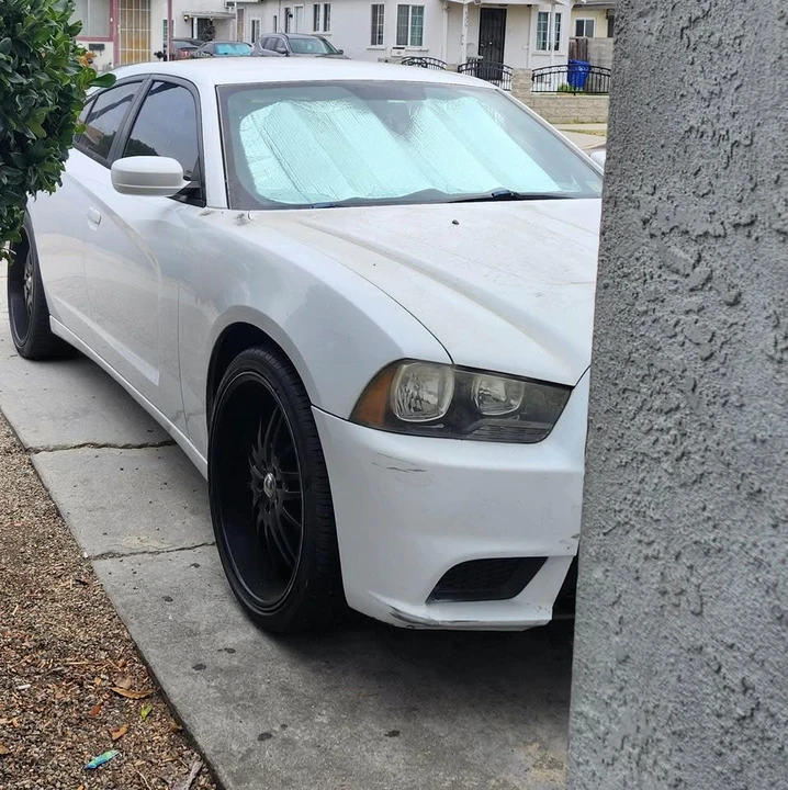 2013 Dodge Charger 7th Gen - Image 4 of 5