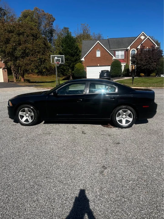 2013 Dodge Charger 7th Gen - Image 4 of 7