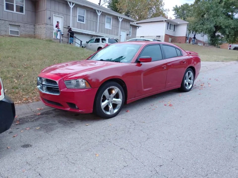 2013 Dodge Charger 7th Gen - Image 2 of 6