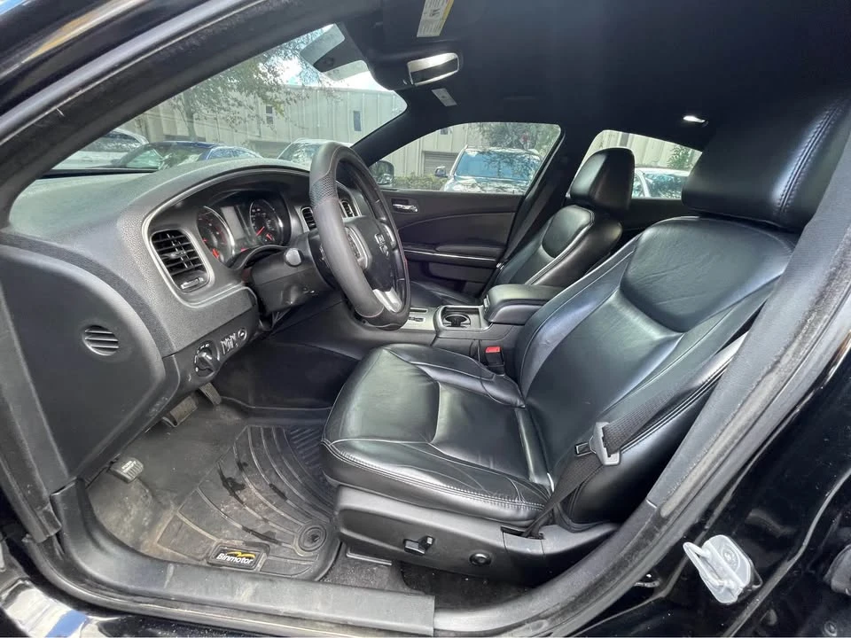 2013 Dodge Charger 7th Gen - Image 4 of 13