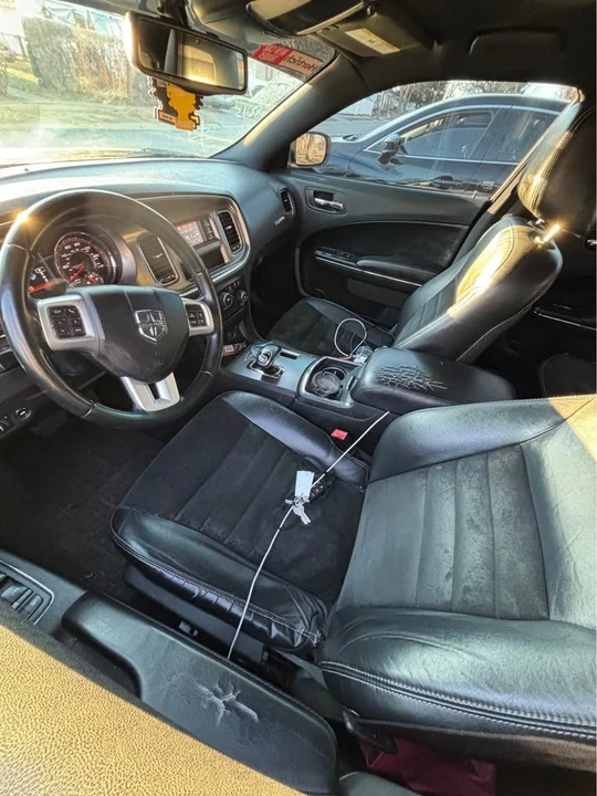 2013 Dodge Charger 7th Gen - Image 4 of 9