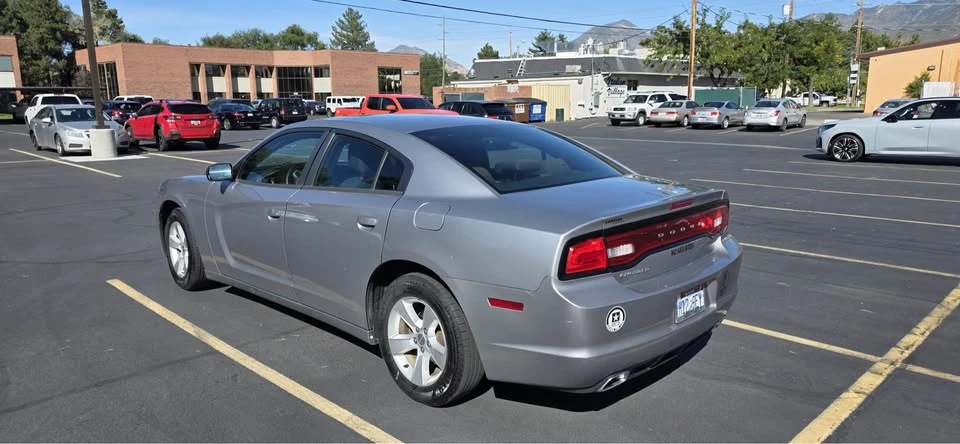 2013 Dodge Charger 7th Gen - Image 9 of 19