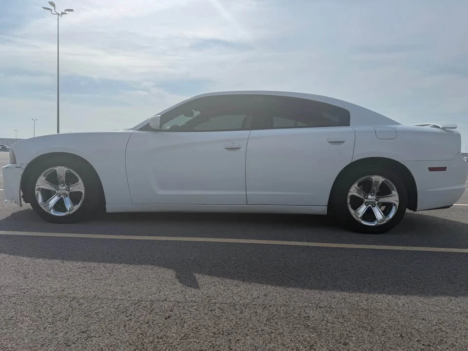 2013 Dodge Charger 7th Gen - Image 13 of 18