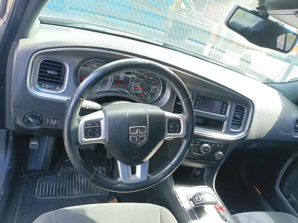 2013 Dodge Charger 7th Gen - Image 4 of 5