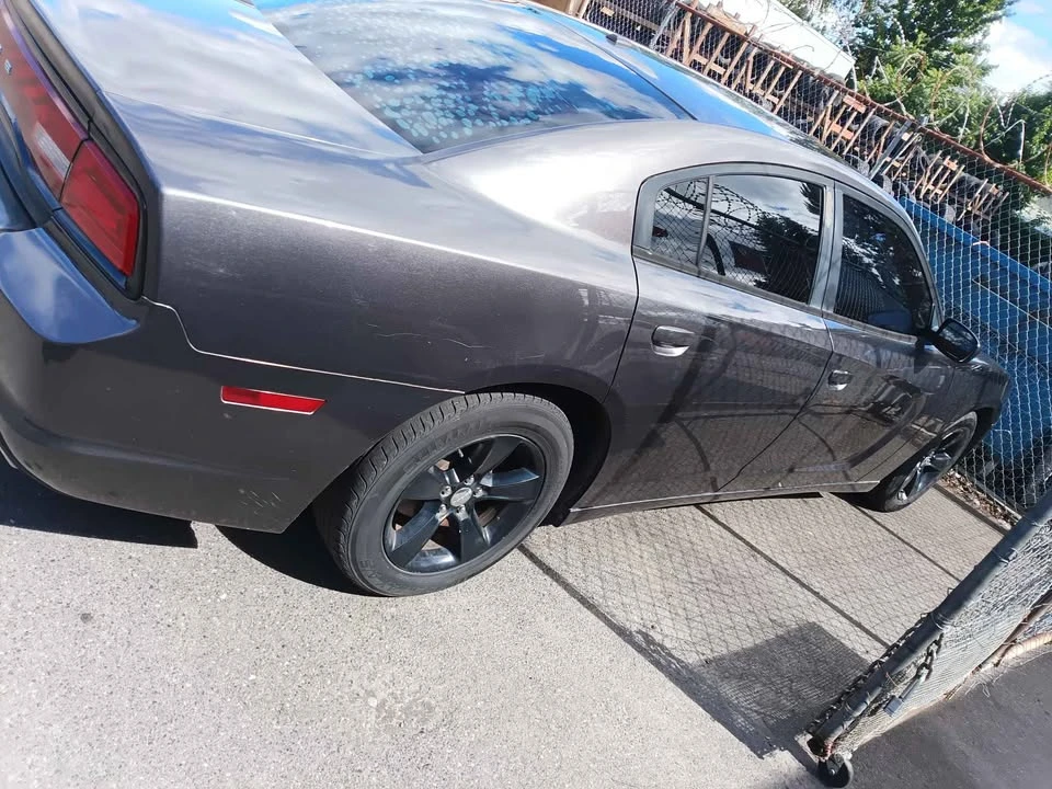 2013 Dodge Charger 7th Gen - Image 2 of 5