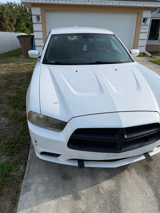 2013 Dodge Charger 7th Gen - Image 4 of 11