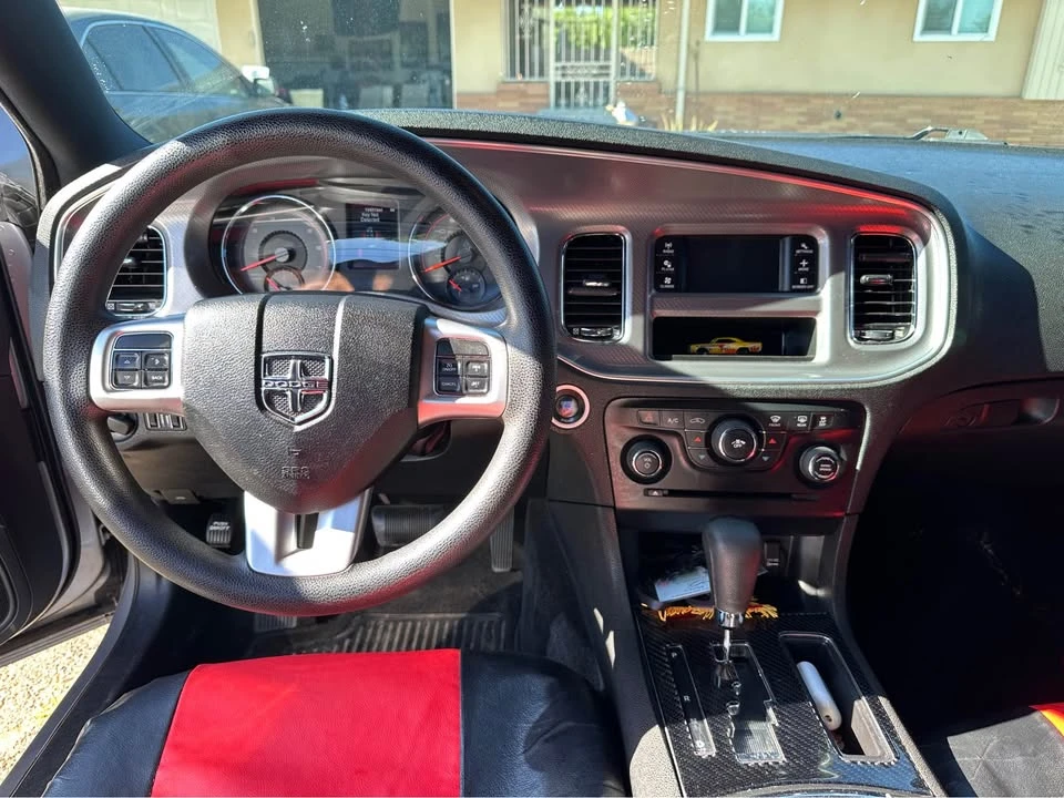 2013 Dodge Charger 7th Gen - Image 3 of 4