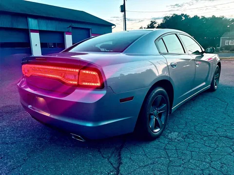 2013 Dodge Charger Sedan 4D