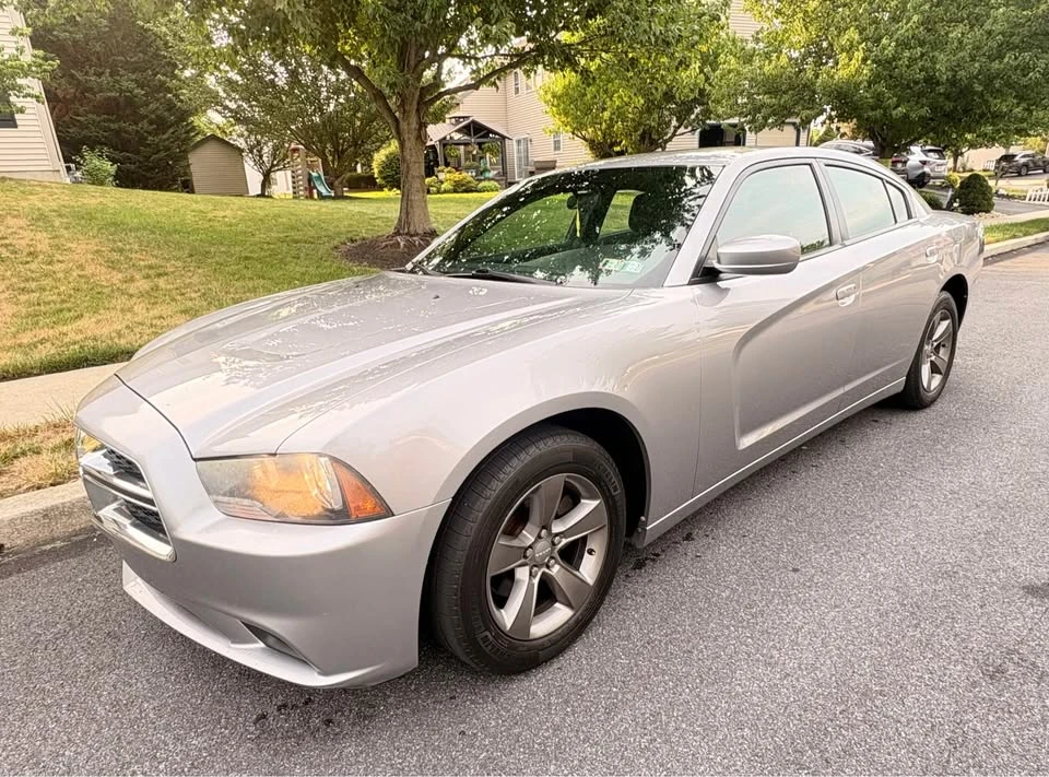 2013 Dodge Charger 7th Gen - Image 3 of 12