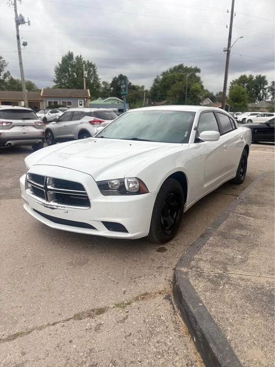 2013 Dodge Charger 7th Gen - Image 3 of 10