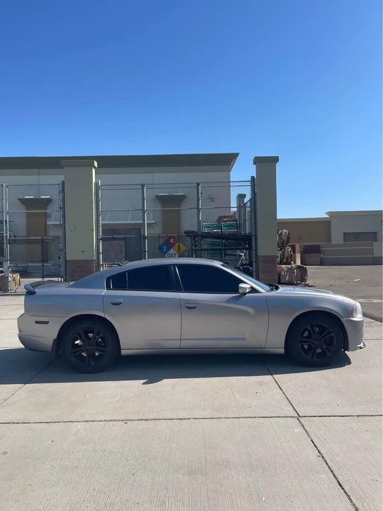2013 Dodge Charger 7th Gen - Image 2 of 8