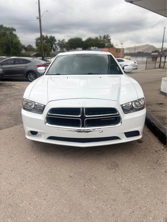 2013 Dodge Charger 7th Gen - Image 2 of 10