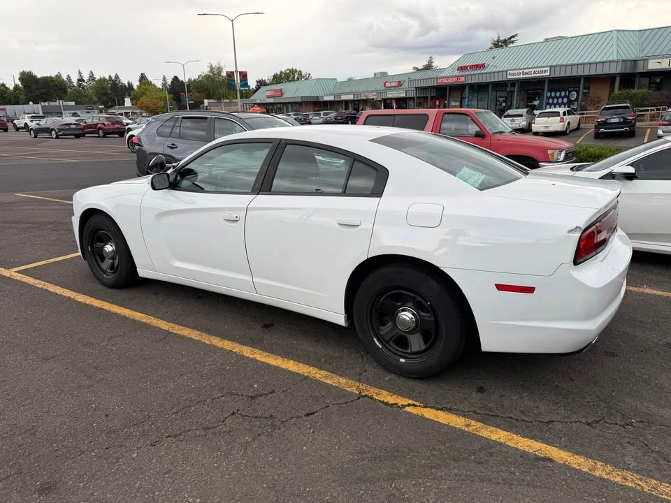 2013 Dodge Charger 7th Gen - Image 4 of 15