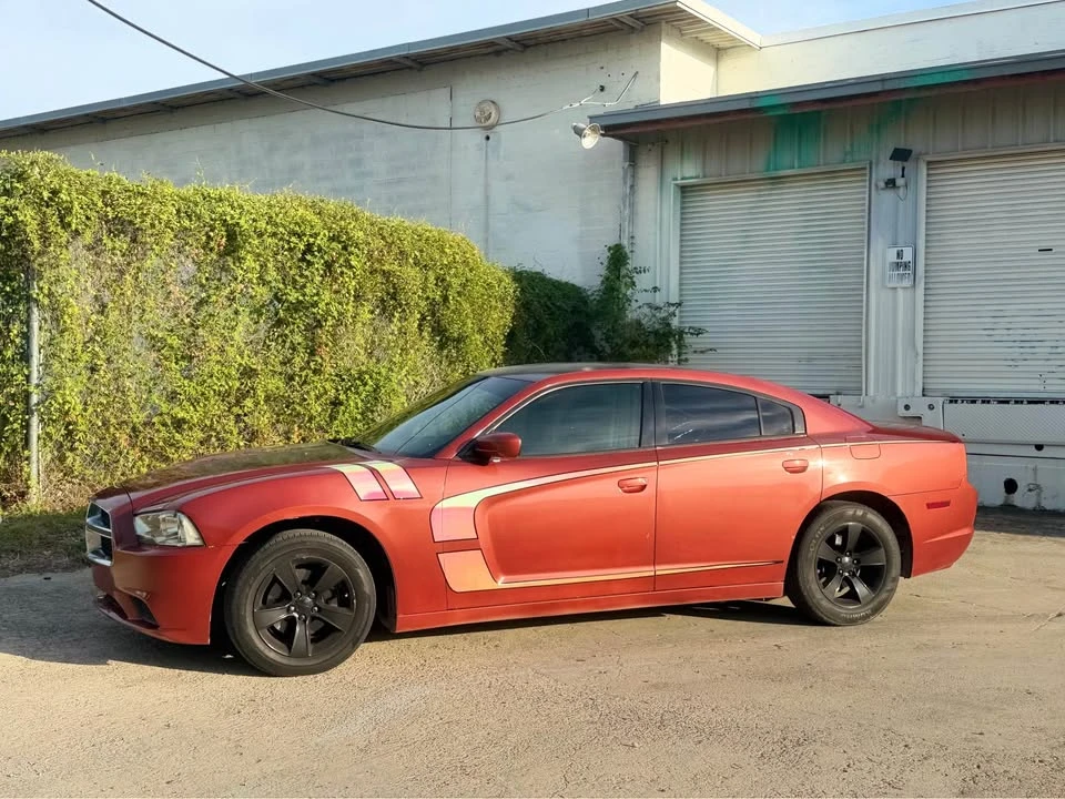 2013 Dodge Charger 7th Gen - Image 3 of 3
