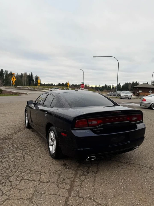 2013 Dodge Charger 7th Gen - Image 4 of 6
