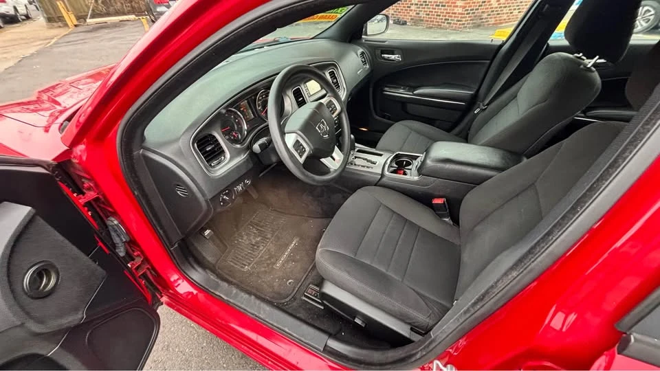 2013 Dodge Charger 7th Gen - Image 17 of 18