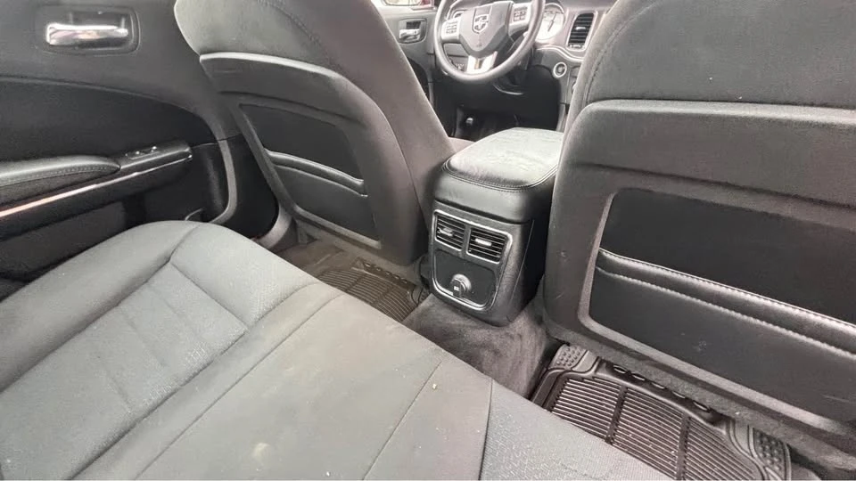 2013 Dodge Charger 7th Gen - Image 11 of 18