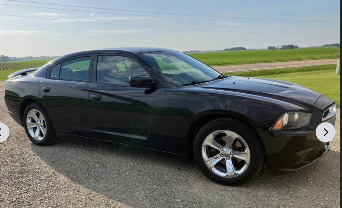 2013 Dodge Charger 7th Gen - Image 2 of 2