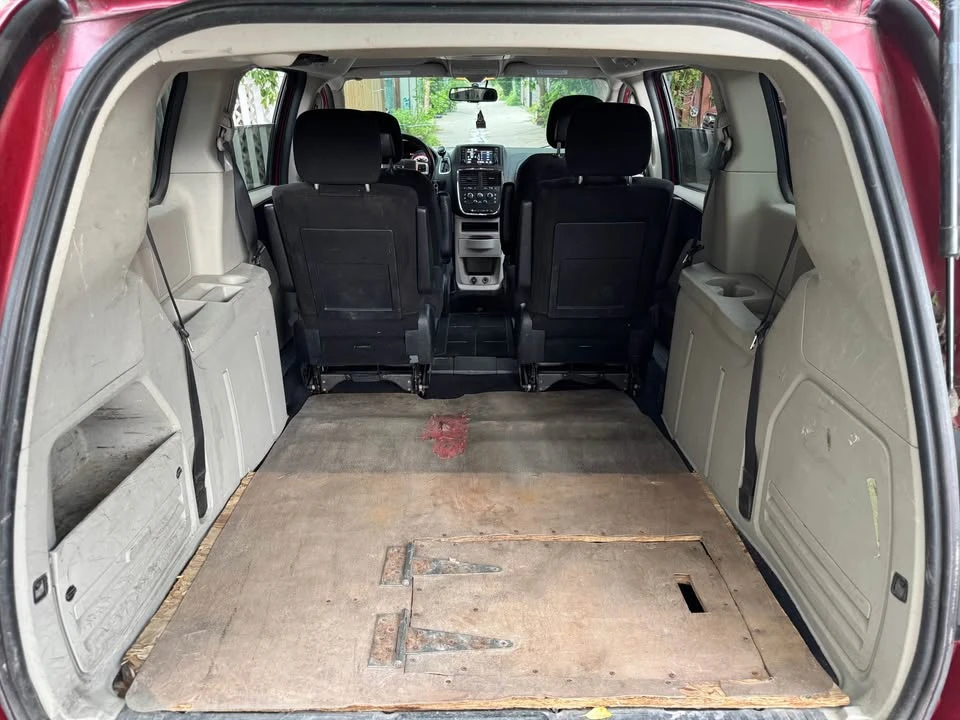 2013 Dodge Caravan - Image 11 of 14