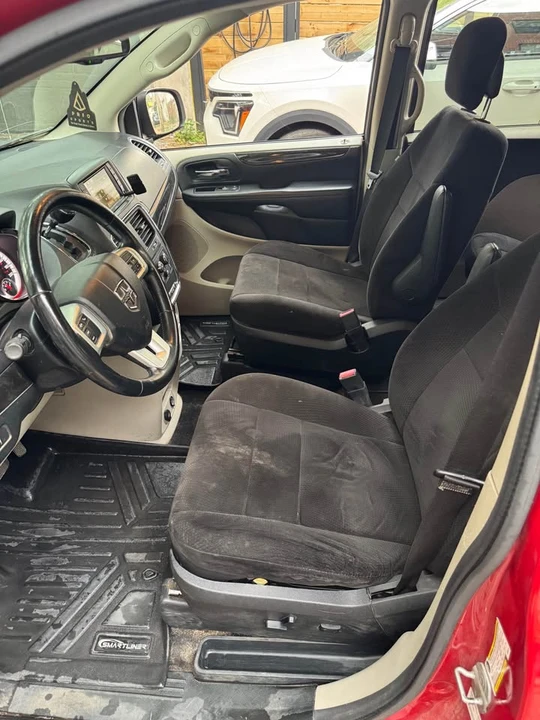 2013 Dodge Caravan - Image 14 of 14