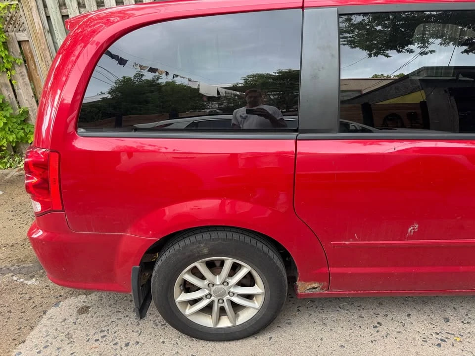2013 Dodge Caravan - Image 5 of 14