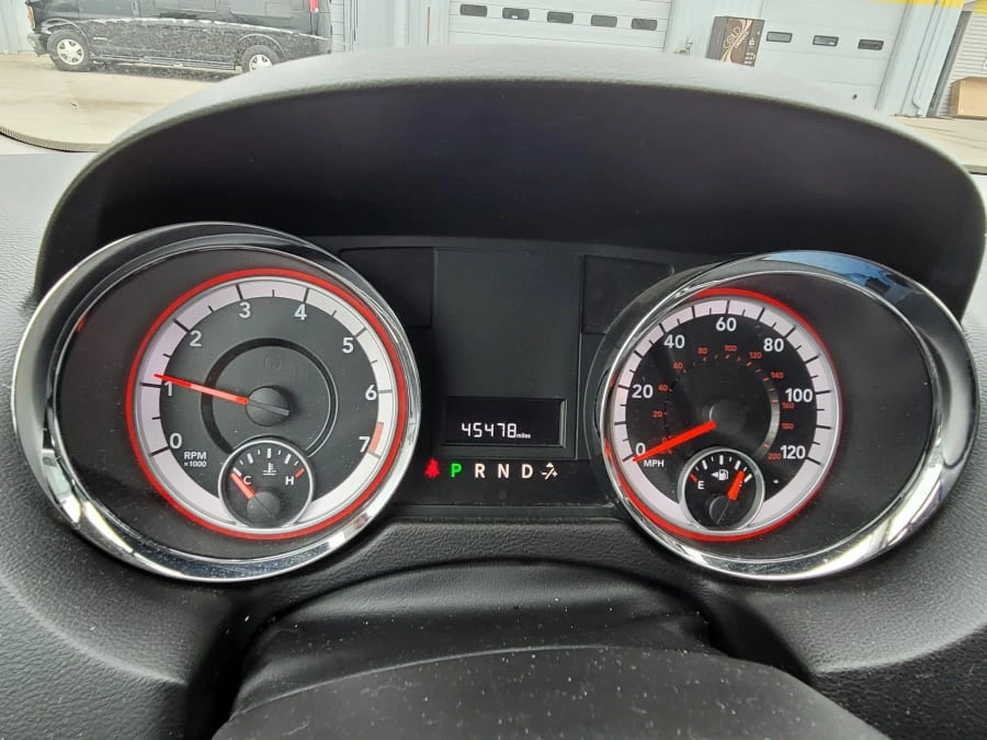 2013 Dodge Caravan - Image 4 of 5