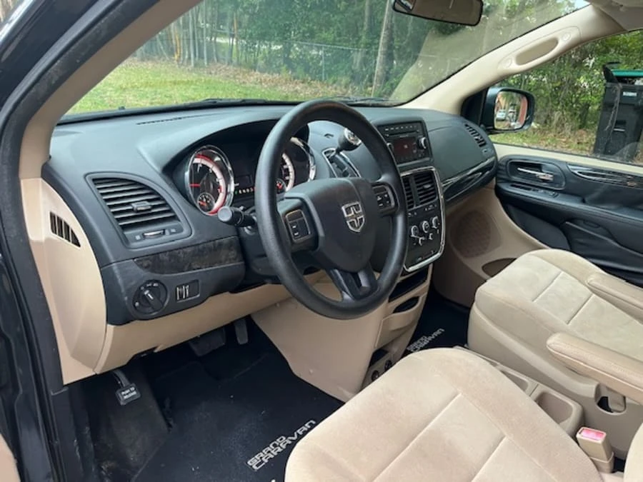 2013 Dodge Caravan - Image 14 of 15